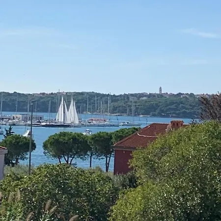 Medulina Sea View Apartament *