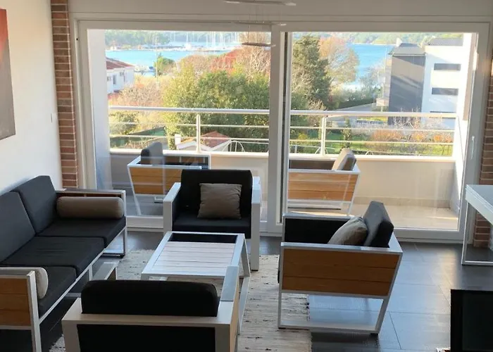 아파트 Medulina Sea View 메덜린